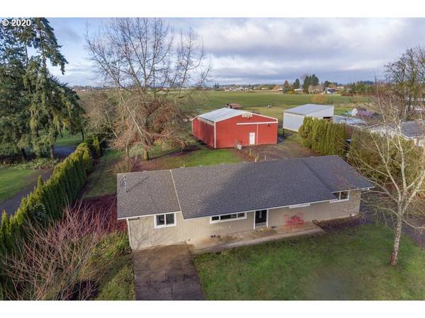 18885 BEAVER LN, Aurora, OR 97002