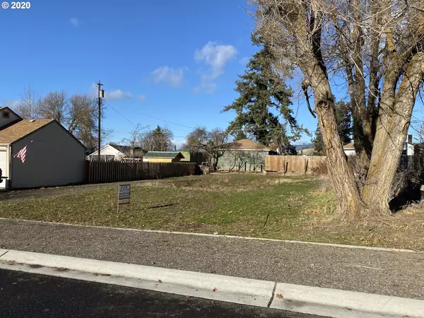 215 W COLLINS, Goldendale, WA 98620