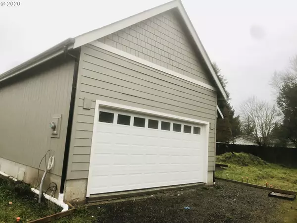 Eugene, OR 97402,2086 PRIMROSE ST