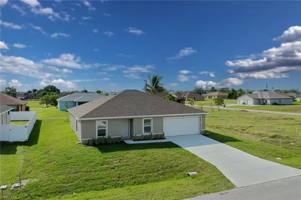 822 10th TER, Cape Coral, FL 33909