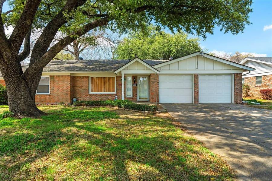 2021 David Drive, Fort Worth, TX 76111