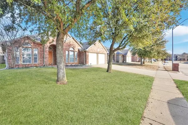 Grand Prairie, TX 75052,5840 Ivy Glen Drive