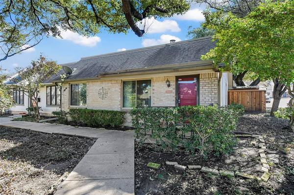 13851 Leinsper Green Street,  Dallas,  TX 75240