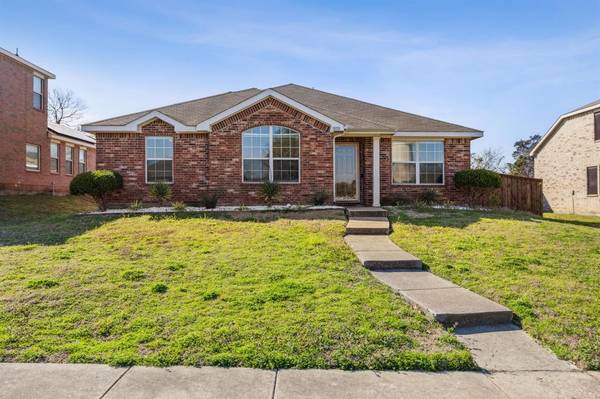 1858 Reynolds Street, Lancaster, TX 75134