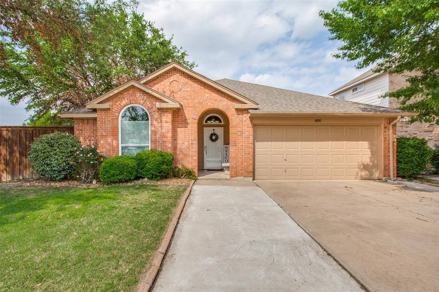 800 Missouri Lane, Saginaw, TX 76131