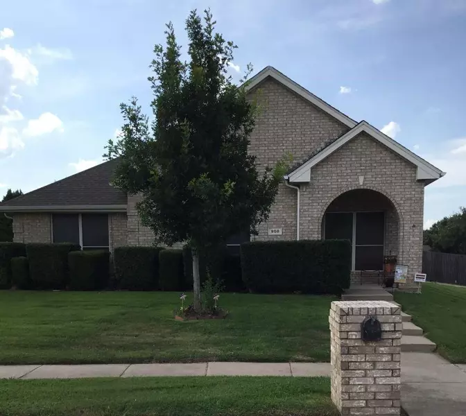 908 Saybrook Court, Saginaw, TX 76131