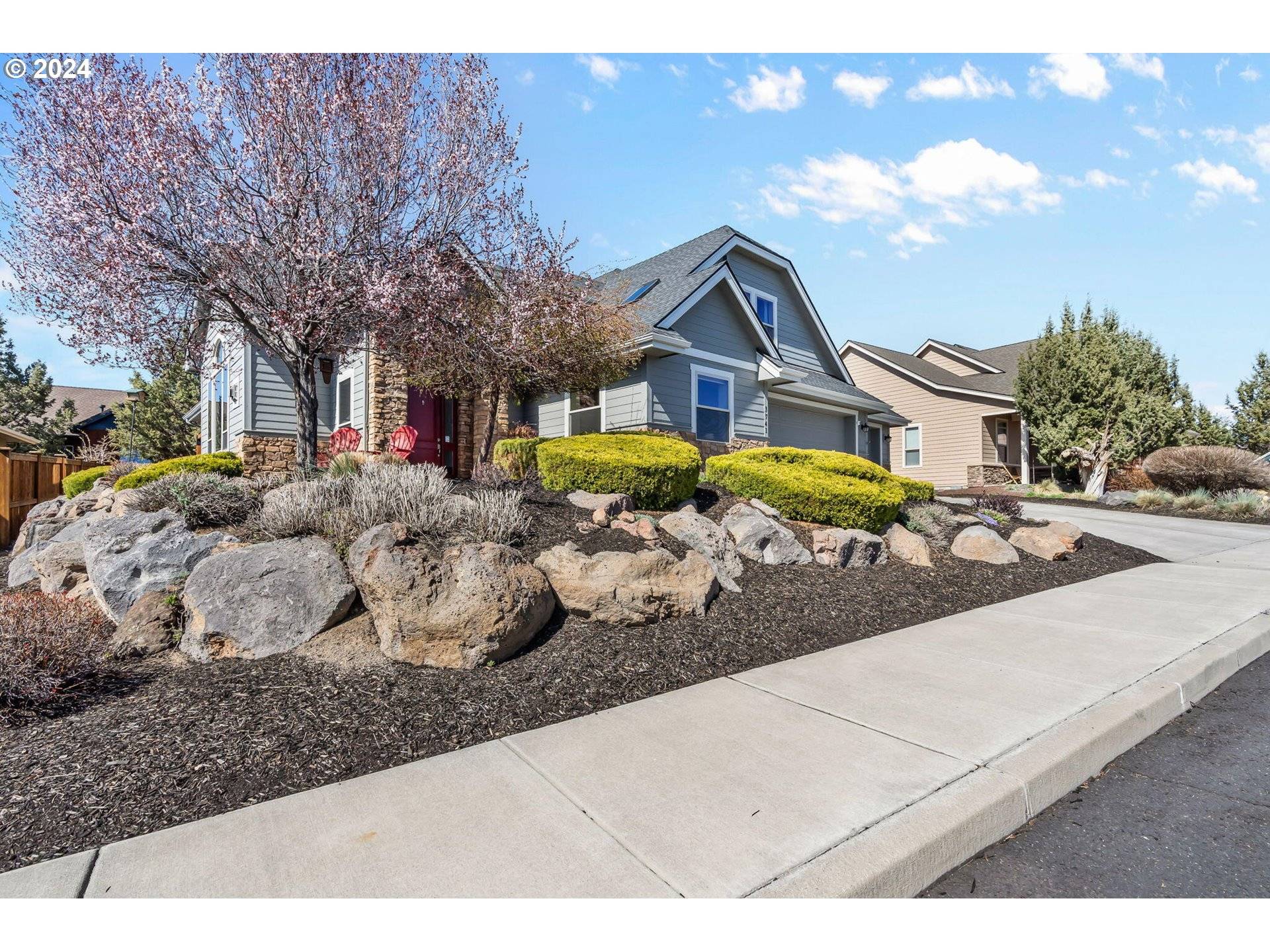 Redmond, OR 97756,3741 SW YEW LN