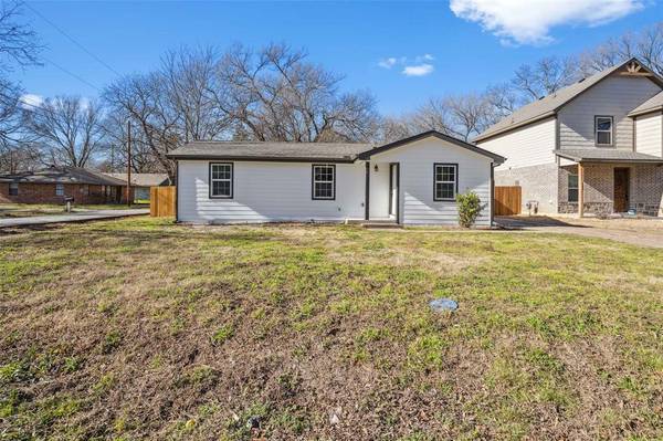 104 Sparks Street, Terrell, TX 75160