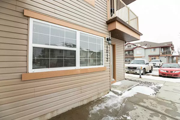 Red Deer, AB T4P 0J1,31 Jamieson AVE #1012