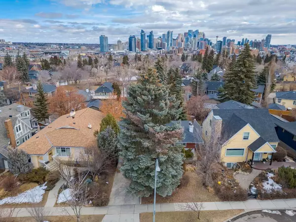 Calgary, AB T3C 2L5,1616 Scotland ST SW