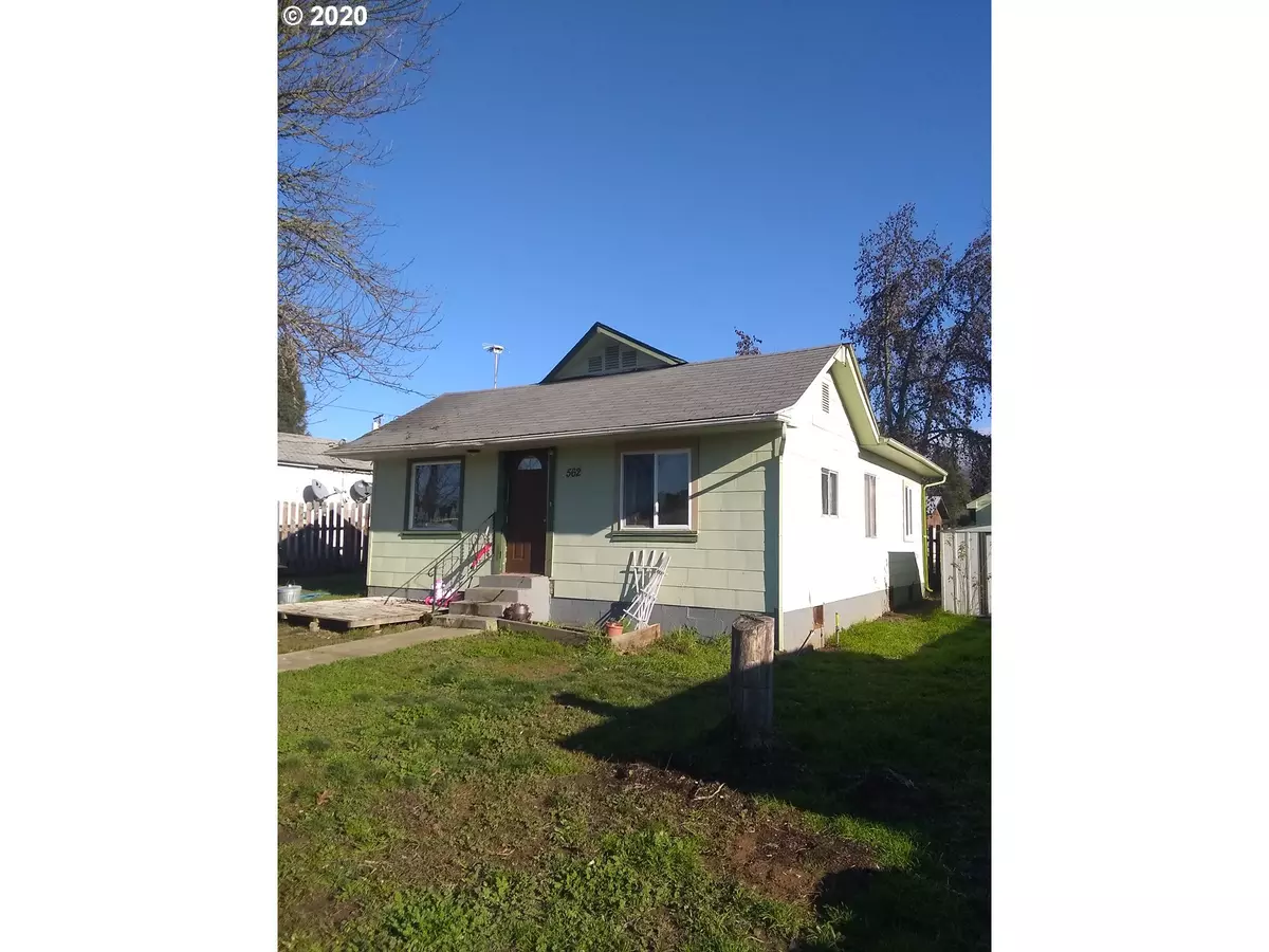 Winston, OR 97496,562 SE GREGORY DR