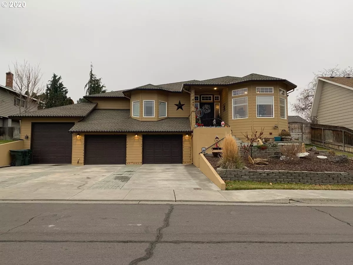 Hermiston, OR 97838,840 E TAMARACK AVE