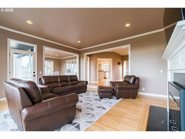 Eugene, OR 97405,2182 KIMBERLY CIR