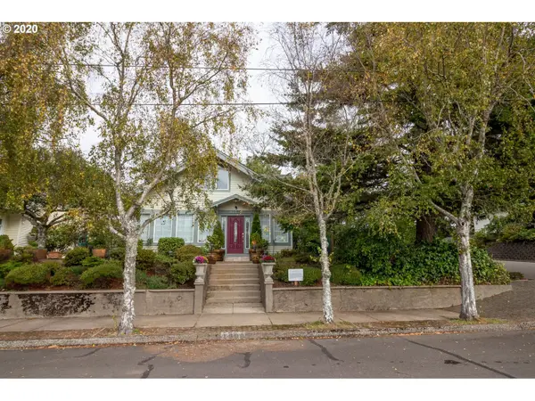 1089 1ST ST, Florence, OR 97439