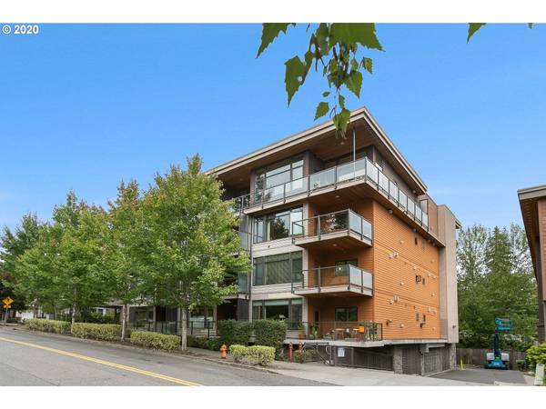 7910 SW 31ST AVE #402, Portland, OR 97219