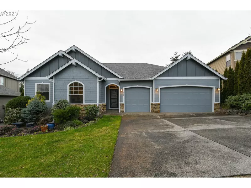 839 NW SACAJAWEA PL, Camas, WA 98607