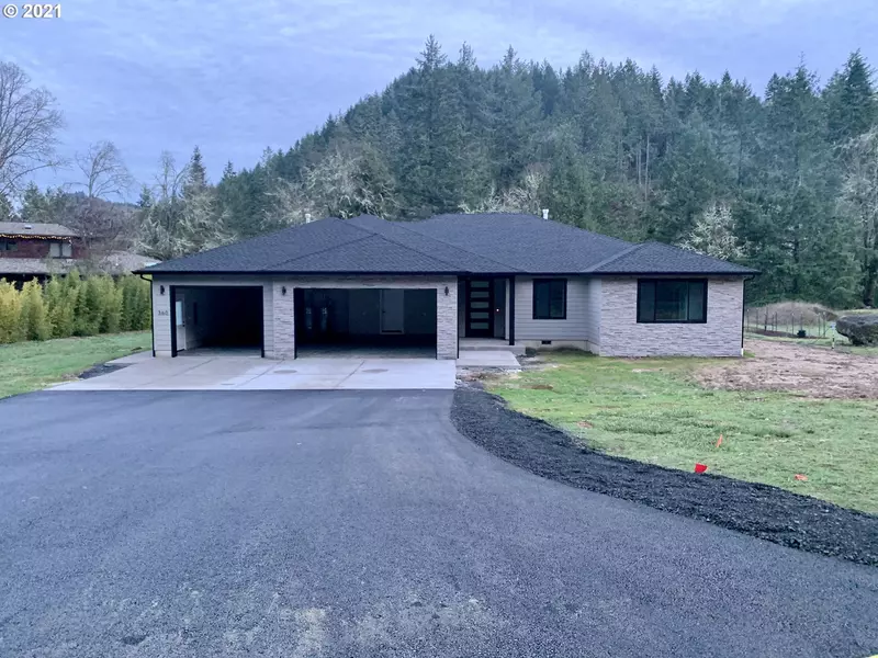 360 CHAMPAGNE CREEK DR, Roseburg, OR 97471