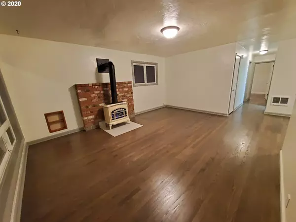 Springfield, OR 97477,1625 J ST