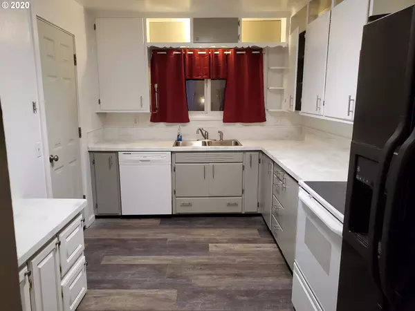 Springfield, OR 97477,1625 J ST