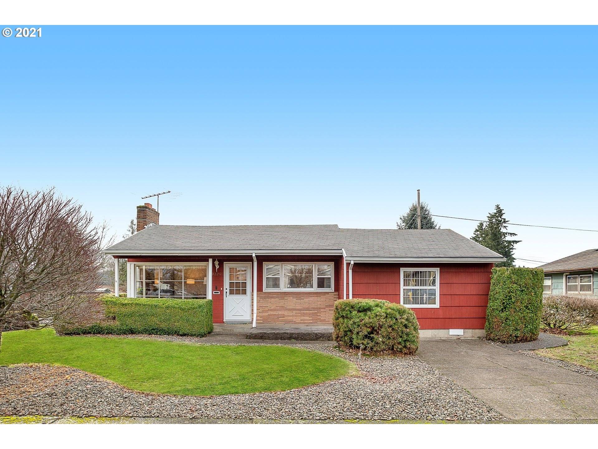 9220 SE ASH ST, Portland, OR 97216