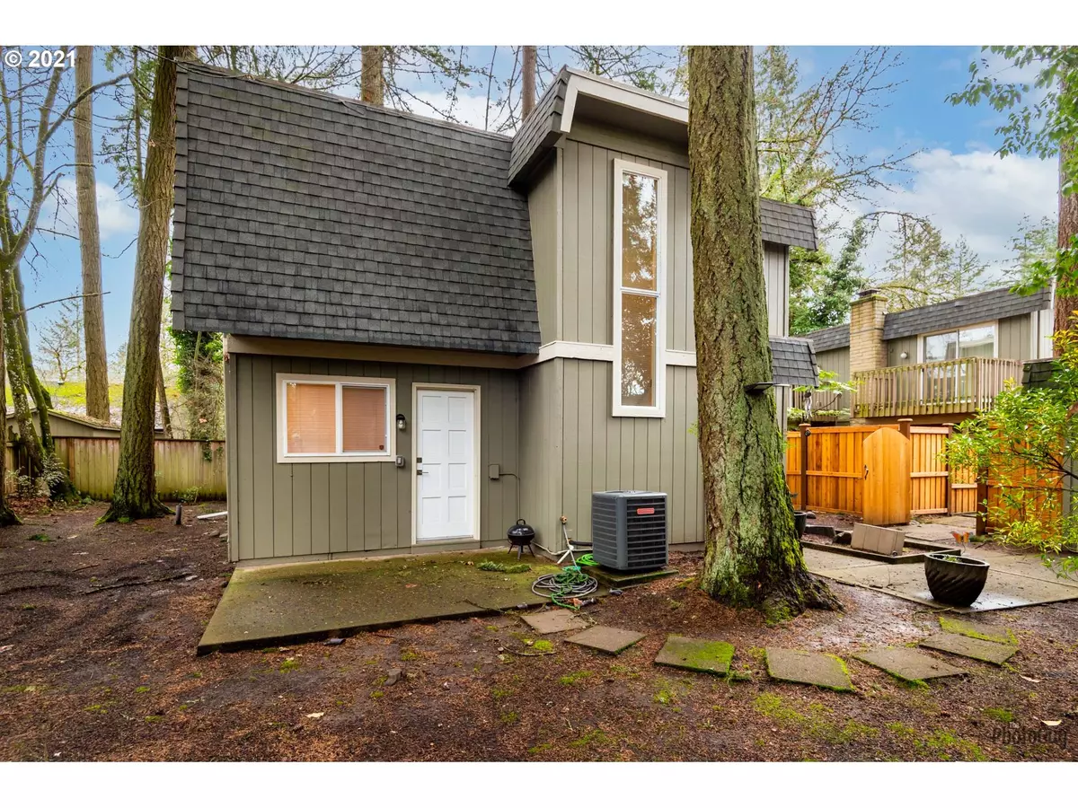 Eugene, OR 97401,1500 NORKENZIE RD #51