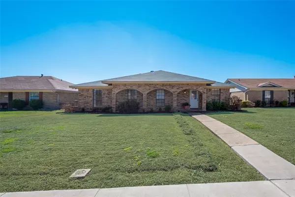 Rowlett, TX 75088,4214 Lynnwood Drive