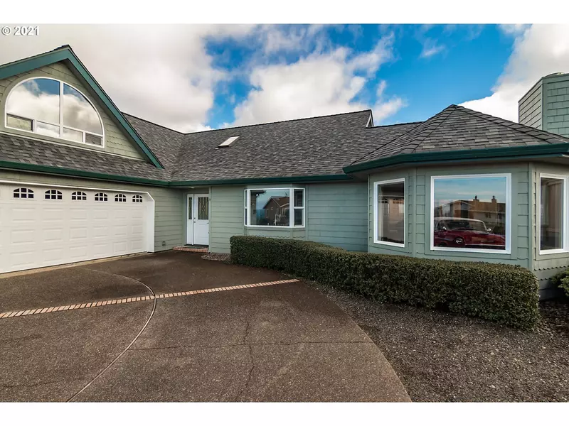 195 FISHING ROCK DR, Depoe Bay, OR 97341