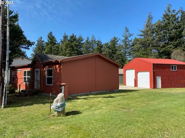 4 GEER CR, Port Orford, OR 97465