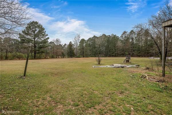 143 Peterson Drive, Benton, LA 71006