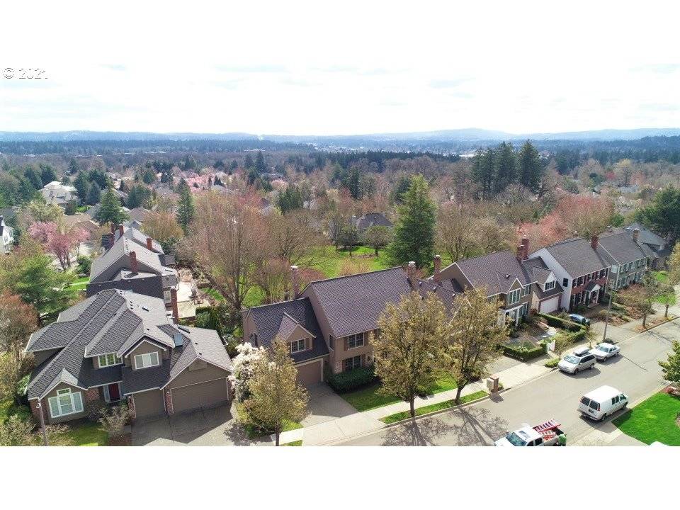 Lake Oswego, OR 97035,5544 KILCHURN AVE