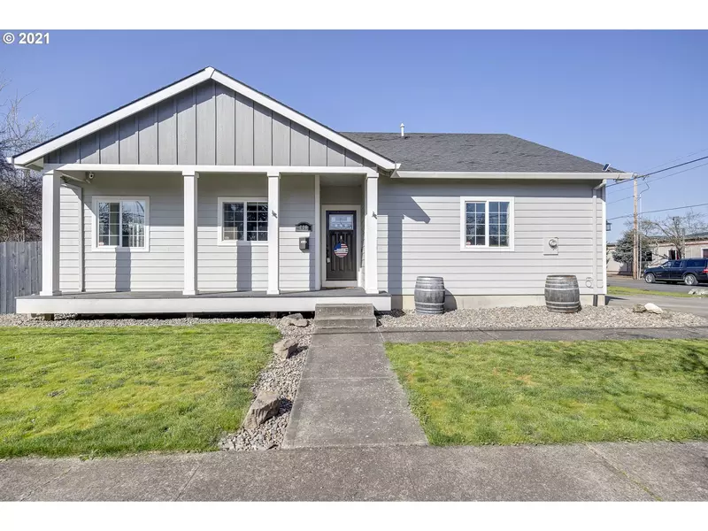 228 NW LINCOLN ST, Sheridan, OR 97378