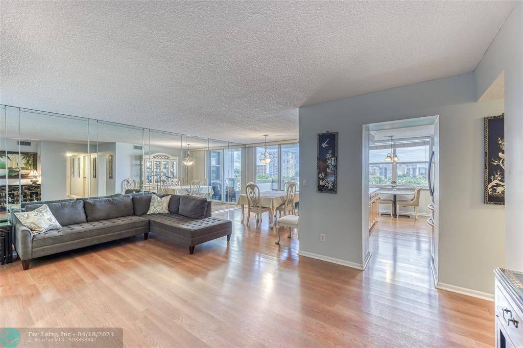 Pompano Beach, FL 33062,3210 SE 10th St  #7C