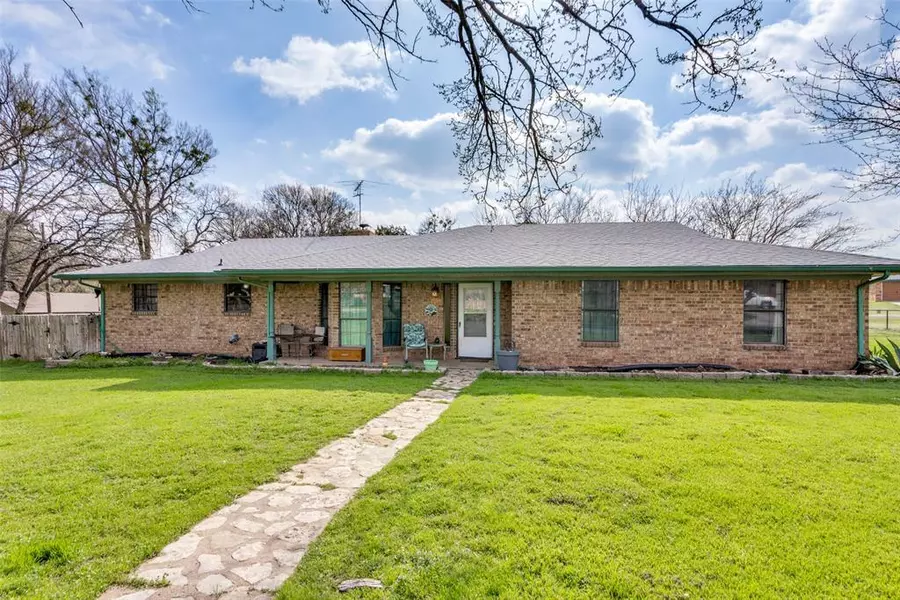 2243 Fame Court, Granbury, TX 76048