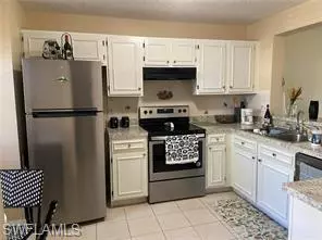 Naples, FL 34104,621 Squire CIR 102