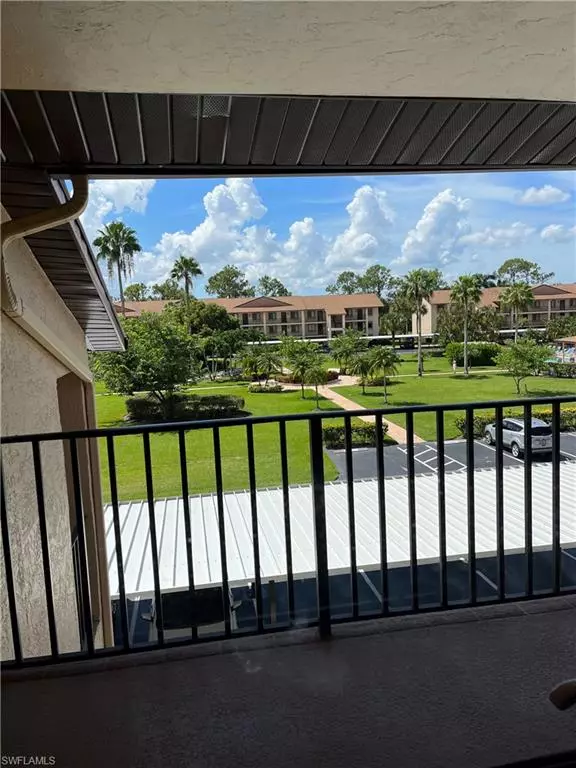 Naples, FL 34104,7380 Saint Ives WAY 1309