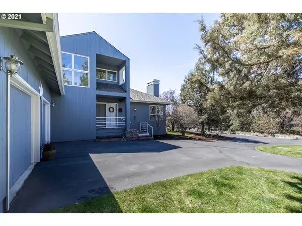 Redmond, OR 97756,2112 MOUNTAIN QUAIL DR