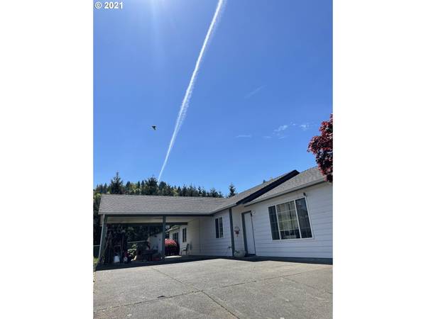 2543 E MAIN ST, Cottage Grove, OR 97424