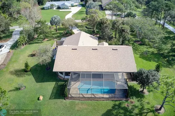 Stuart, FL 34997,5688 SE Lamay Dr