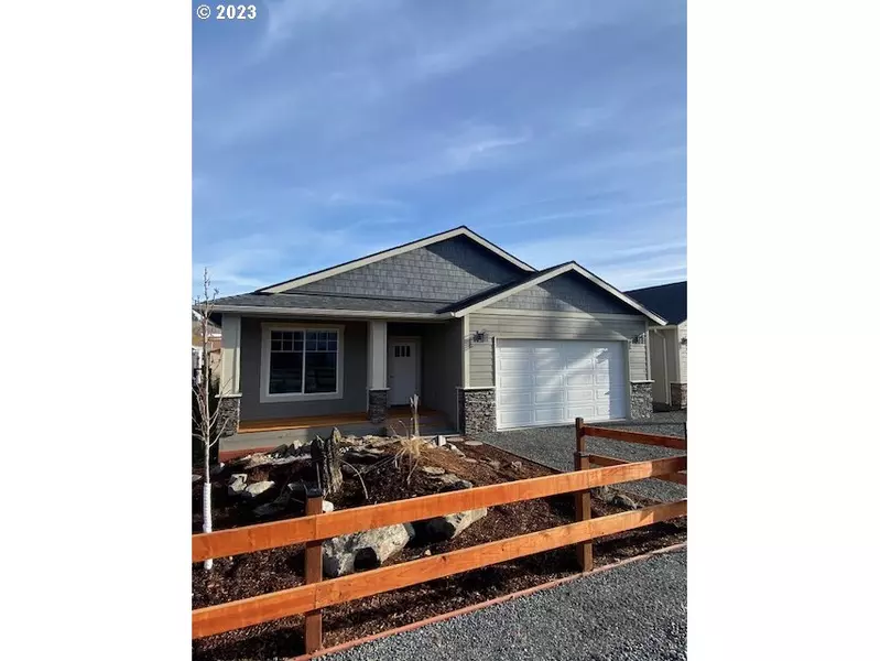 225 N Johnson, Prairie City, OR 97869