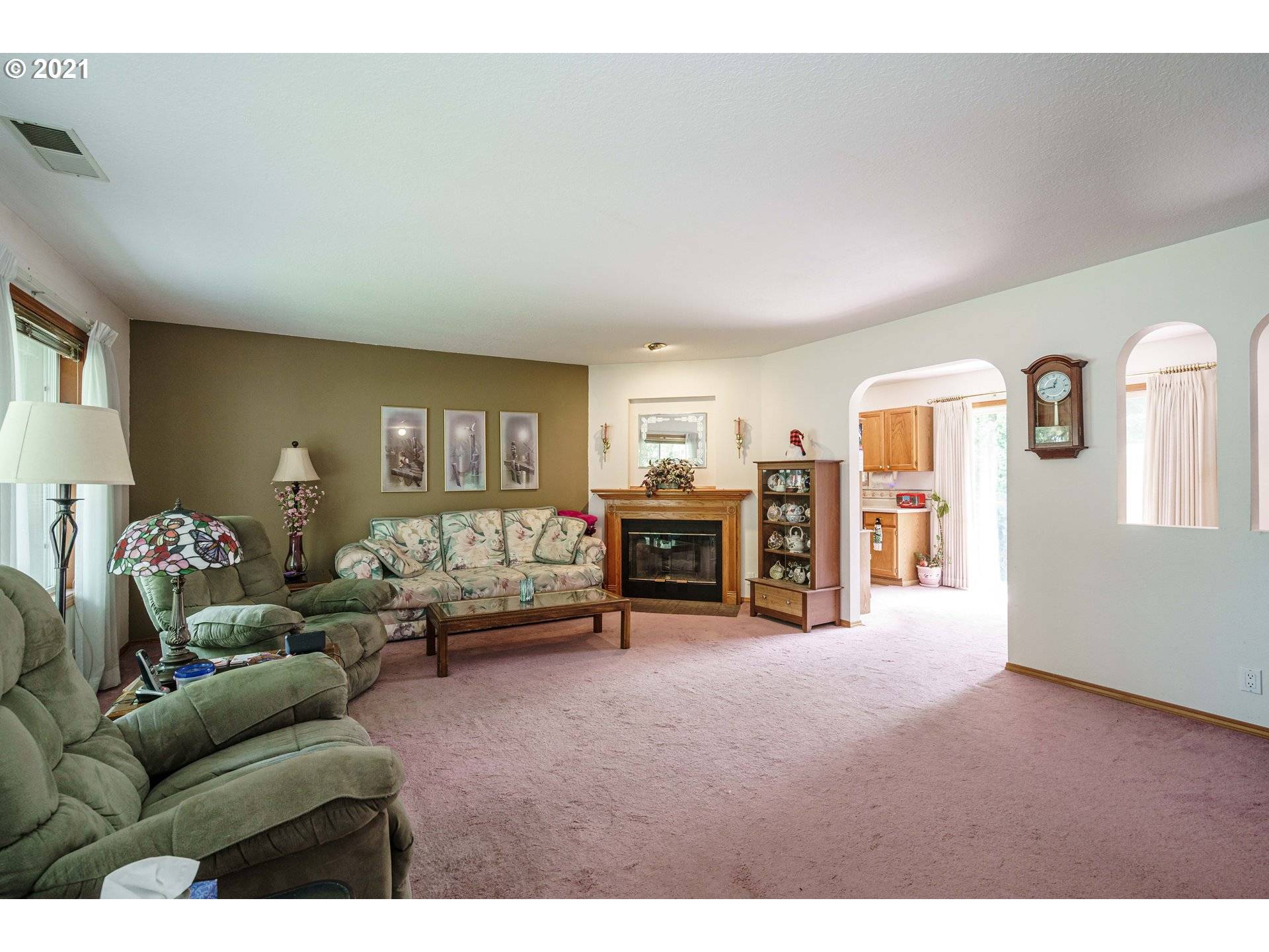 Portland, OR 97216,11136 SE ALDER ST