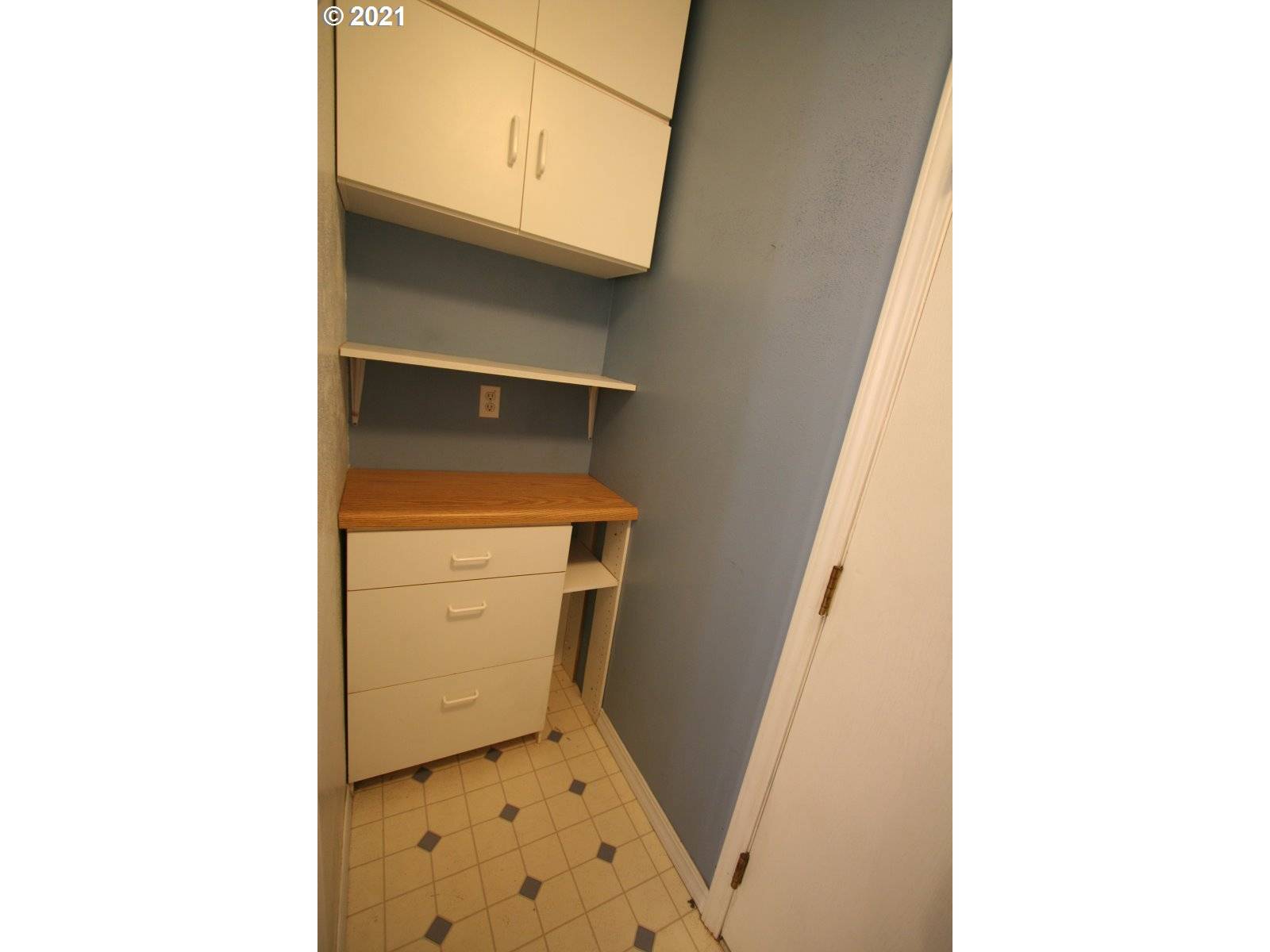 White Salmon, WA 98672,102 NW IVA LN