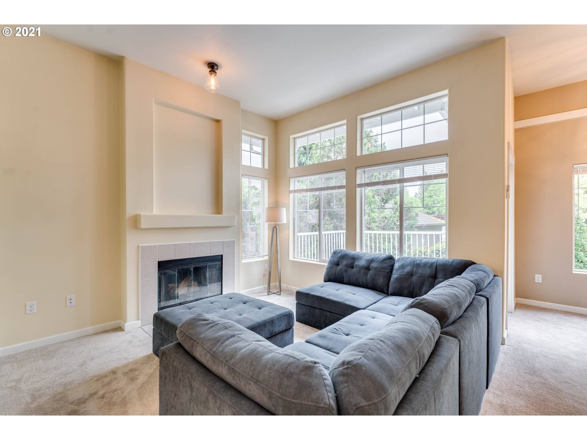 Tigard, OR 97223,13712 SW HALL BLVD #2