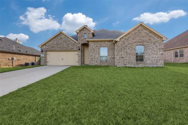 109 Buck Oak Court,  Crowley,  TX 76036