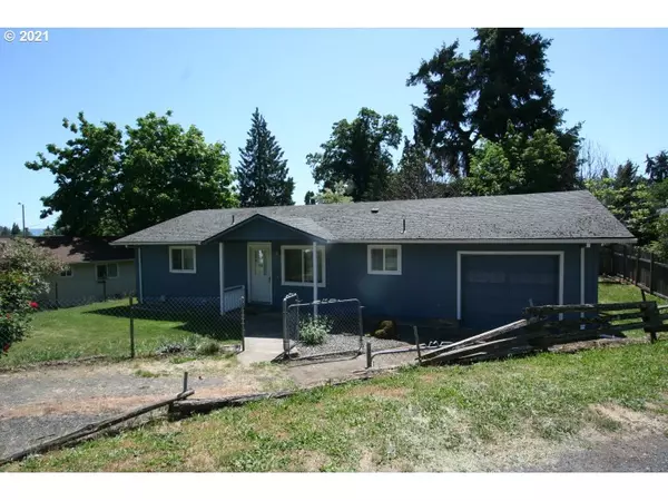 White Salmon, WA 98672,102 NW IVA LN