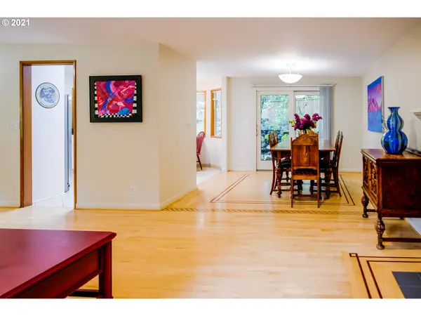 3458 TIMBERLINE DR, Eugene, OR 97401