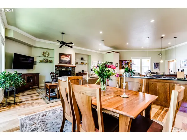 Springfield, OR 97478,6128 GRAYSTONE LOOP