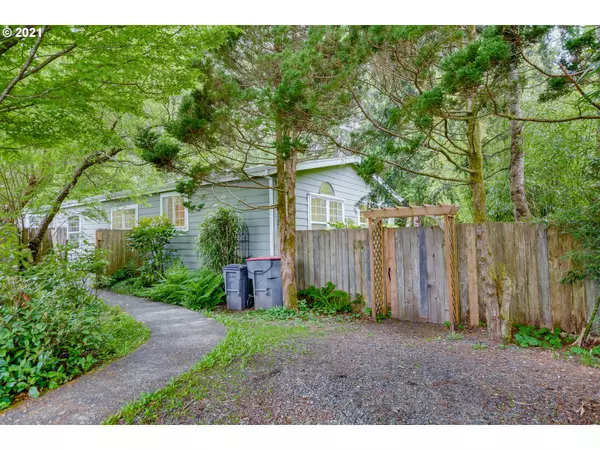 449 Elk Land CT, Cannon Beach, OR 97110