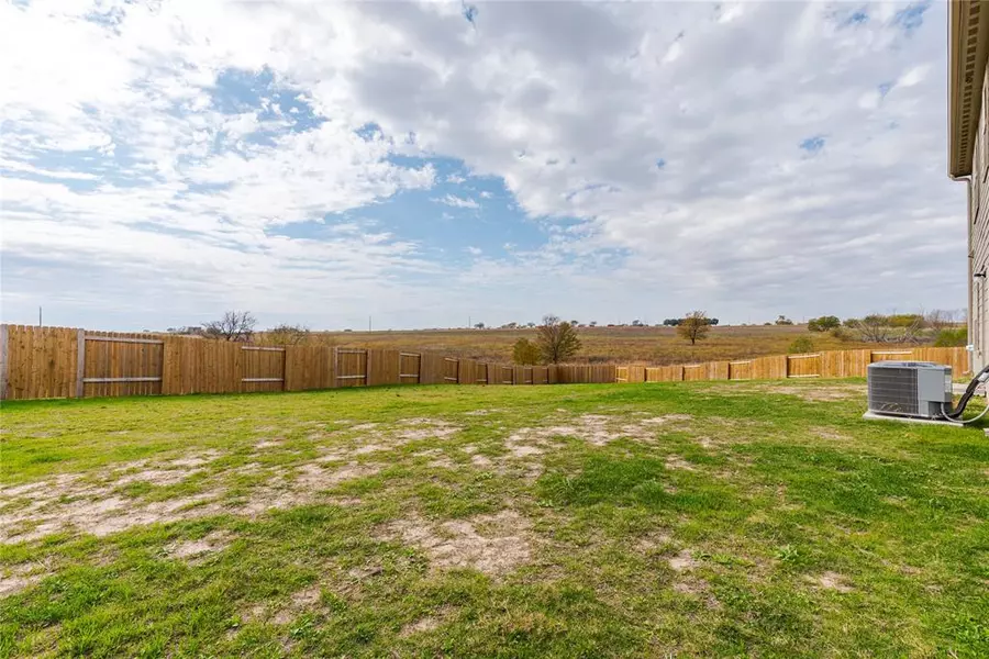 123 Caboose Court, Newark, TX 76071