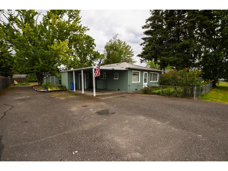 300 NW MIDWAY ST, Winston, OR 97496