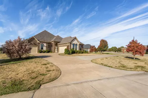 Burleson, TX 76028,953 PRAIRIE TIMBER Road